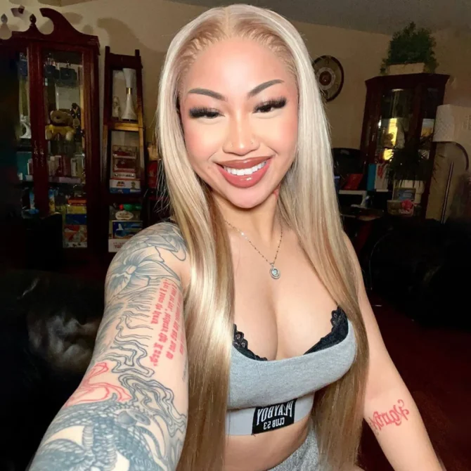 Ash Blonde Highlight Wig 13x6 Body Wave Mix Color Straight HD Lace P16/613 Human Hair Wig